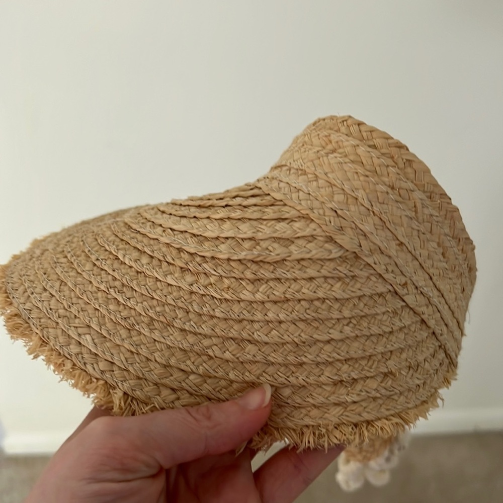 Adjustable straw sun visor